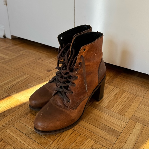 Lace-up brown leather booties - like new - 9cm high heel - Picture 9 of 9